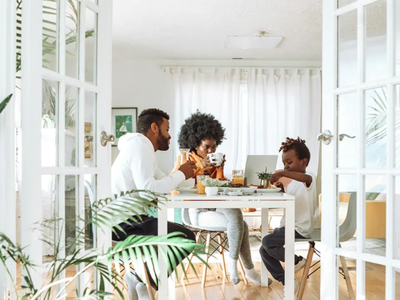 An image of a couple that have rented a property in Toronto.