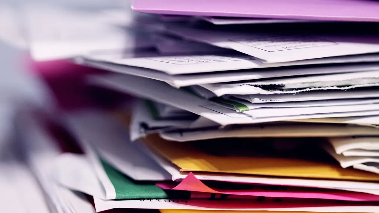 Documents needed to rent an apartment in Toronto, including a rental application, credit report, proof of income, and references.